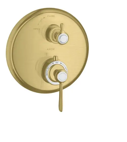 Thermostat mit Hebelgriff und Absperrventil in gebürstetem Messing, montiert auf runder Wandplatte. Marke AXOR sichtbar.
